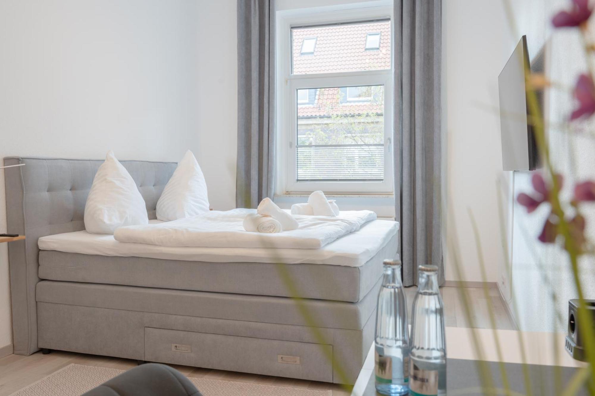 Modernes Apartment In Top Lage Komfortabel Eingerichtet Mit Arbeitsplatz Und Kueche - Geibelsuite ハノーファー エクステリア 写真